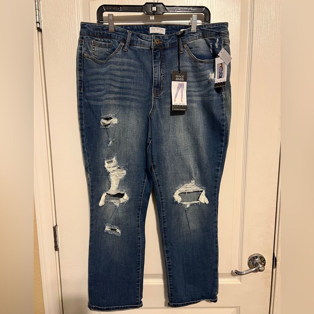 Sofia by Sofia Vergara Blue Distressed Jeans Distressed